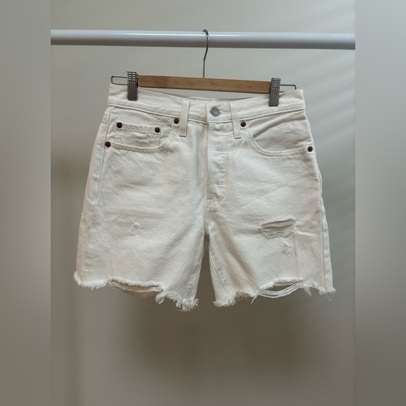Levi’s 501 Mid Thigh Shorts - Picture 1 of 4